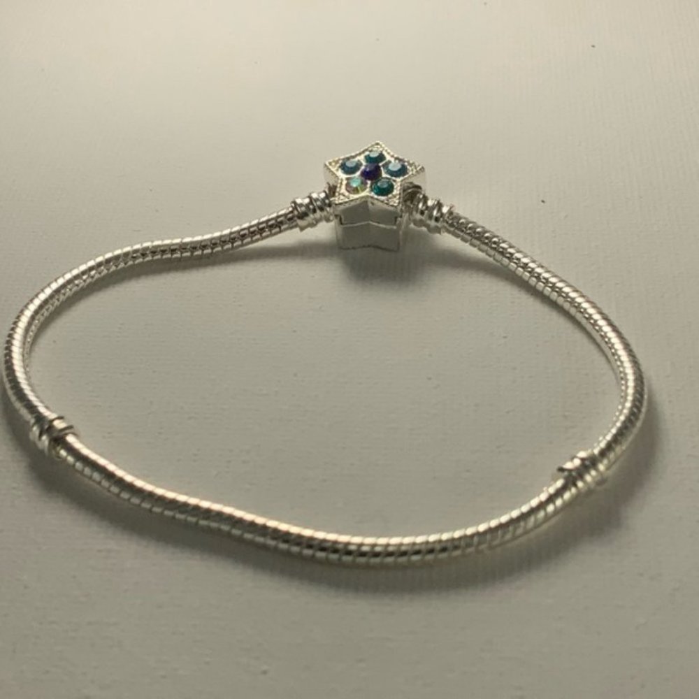 Charm bracelet - Picture 2 of 3